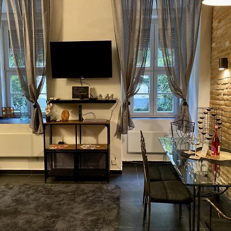 Kiraly Street , Stylish Apartment Budapest Esterno foto