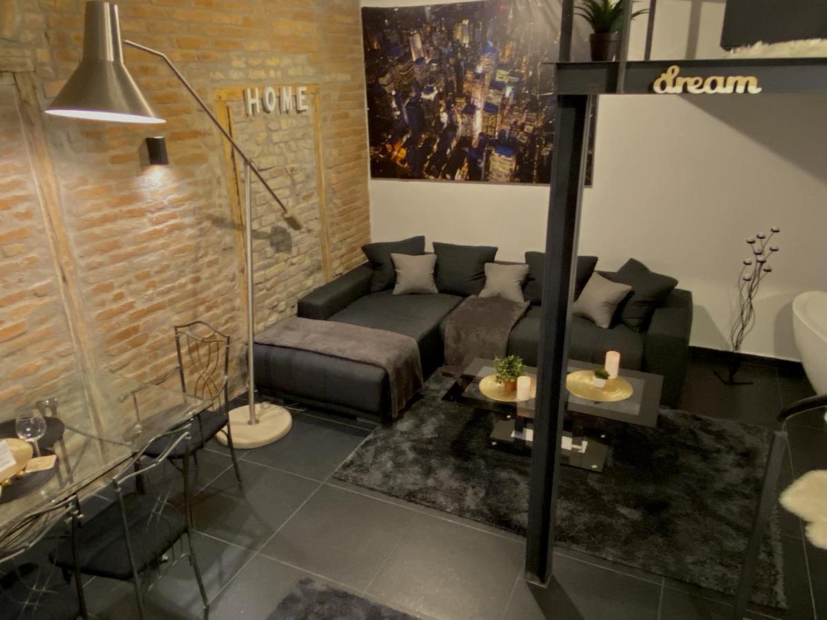 Kiraly Street , Stylish Apartment Budapest Esterno foto