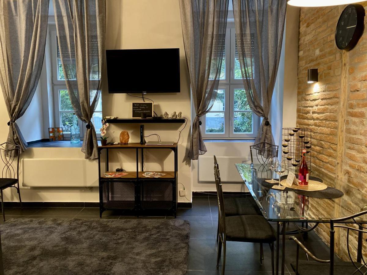 Kiraly Street , Stylish Apartment Budapest Esterno foto
