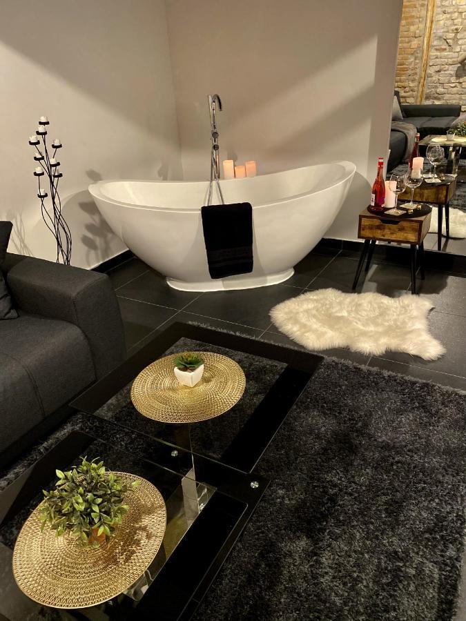 Kiraly Street , Stylish Apartment Budapest Esterno foto